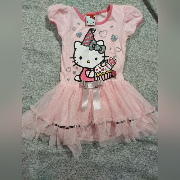 Hello Kitty dress - Picture 1 of 3
